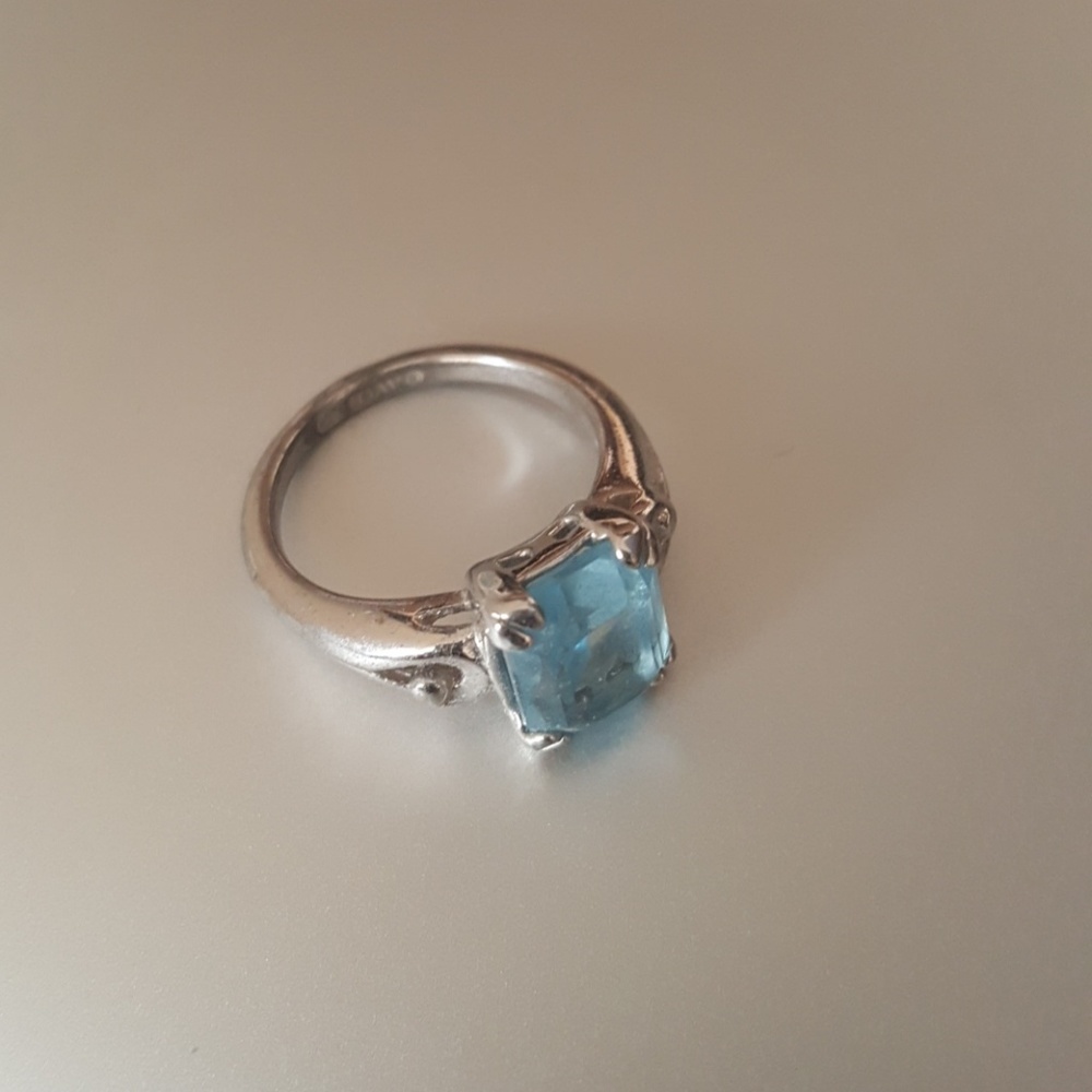 Antique ring - Picture 2 of 2